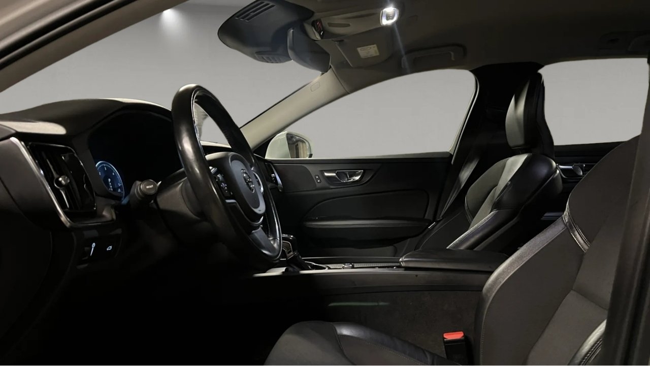 Volvo V60 D3 MOMENTUM ADVANCED SE II VOC 2020, bild 5/8