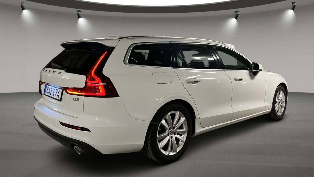 Volvo V60 D3 MOMENTUM ADVANCED SE II VOC 2020, bild 3/8