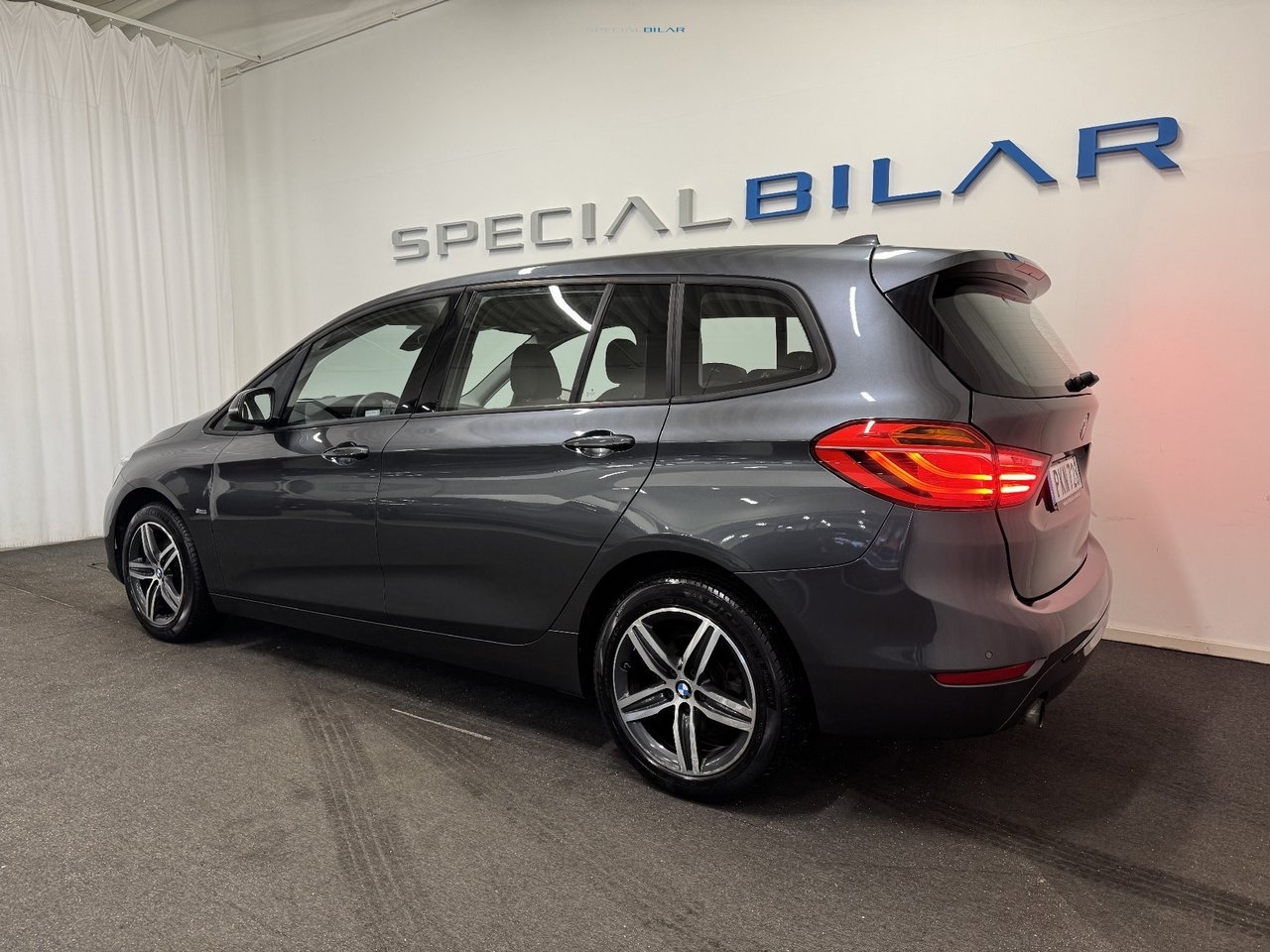 BMW 218 2017, photo 3/10