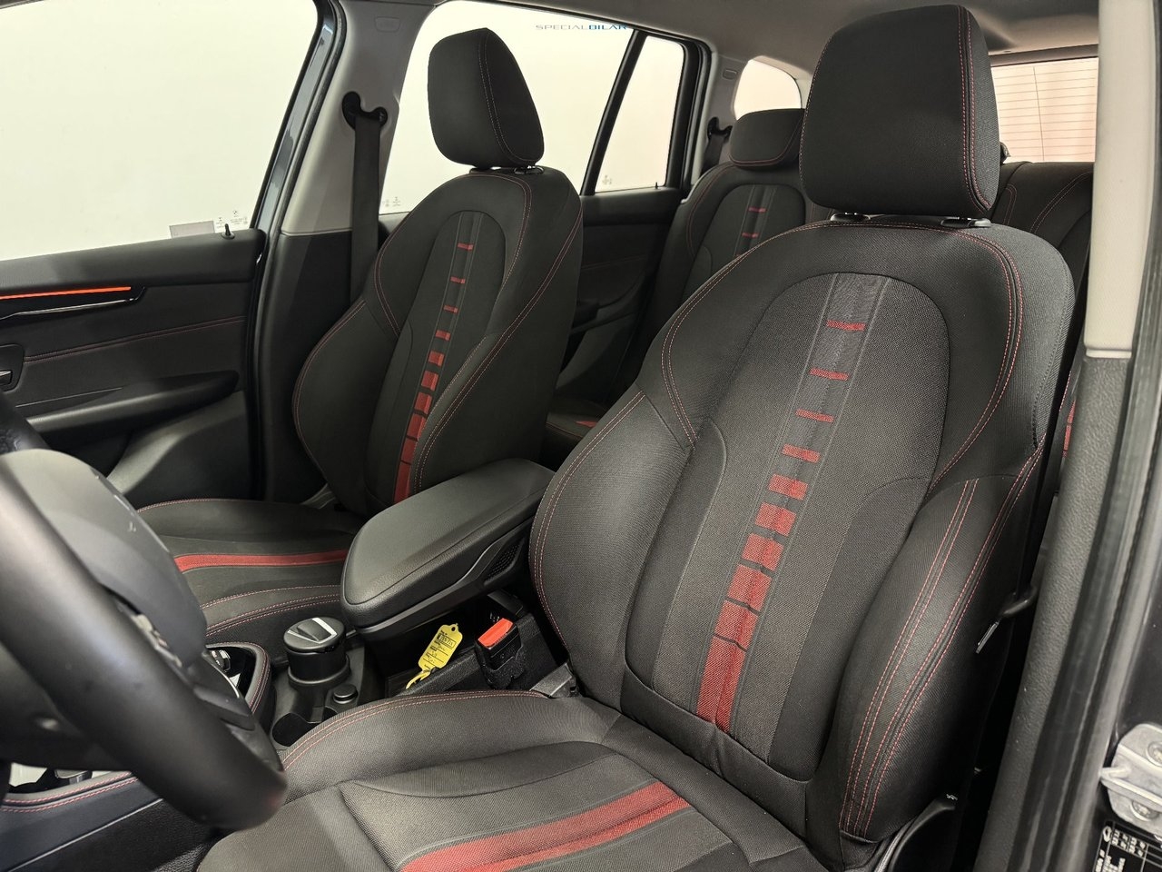 BMW 218 2017, photo 6/10