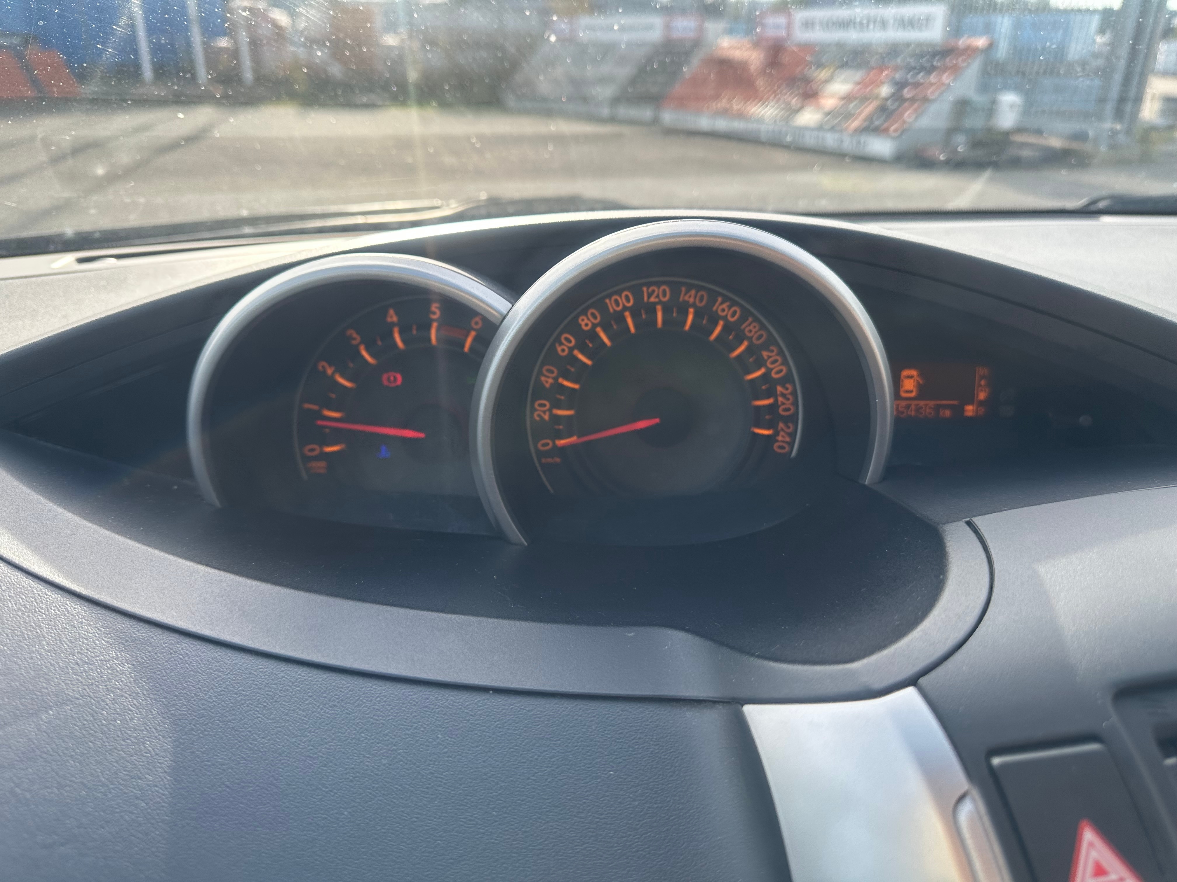 Toyota Verso 2.0 D-4D Manuell 2011, kuva 5/10