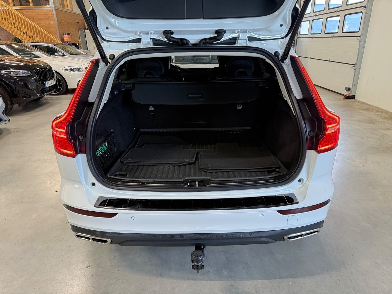 Volvo V60 Cross Country 2022, bild 6/10