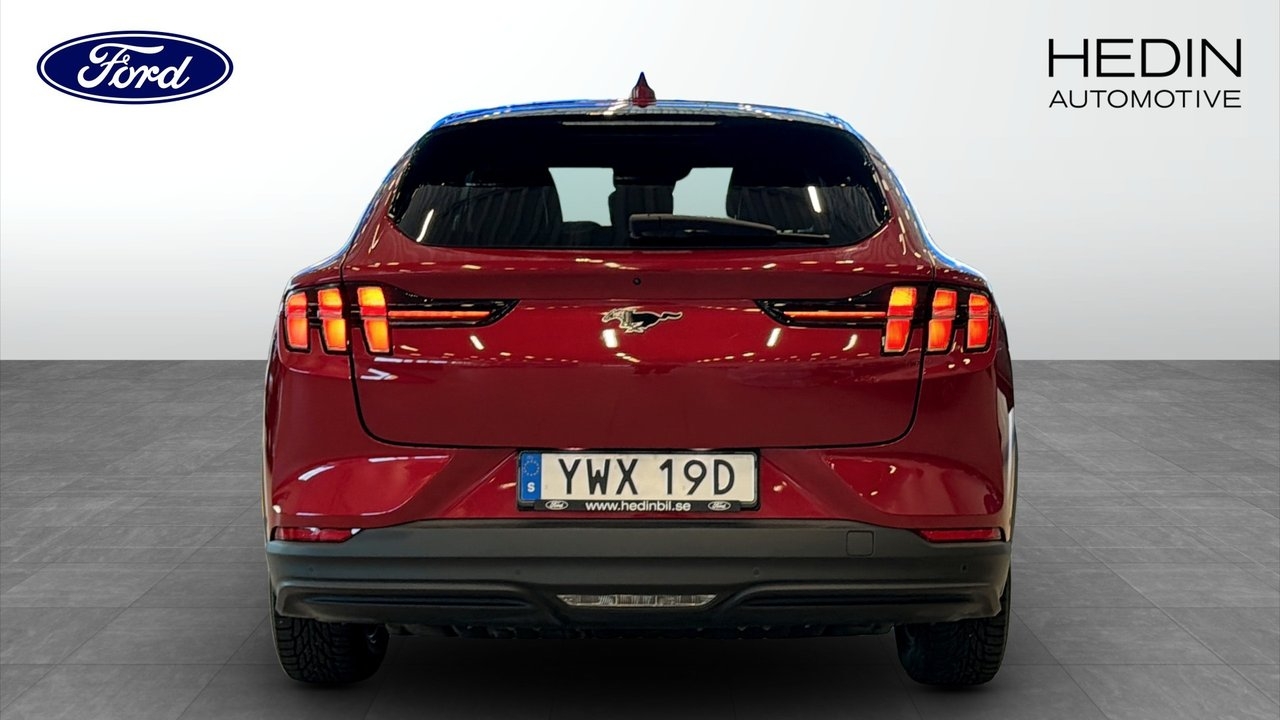 Ford Mustang Mach-E RWD 2021, kuva 7/10