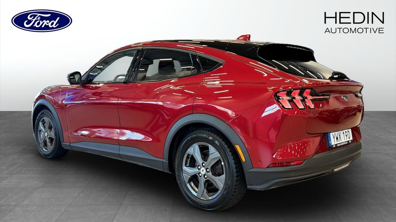 Ford Mustang Mach-E RWD 2021, kuva 2/10