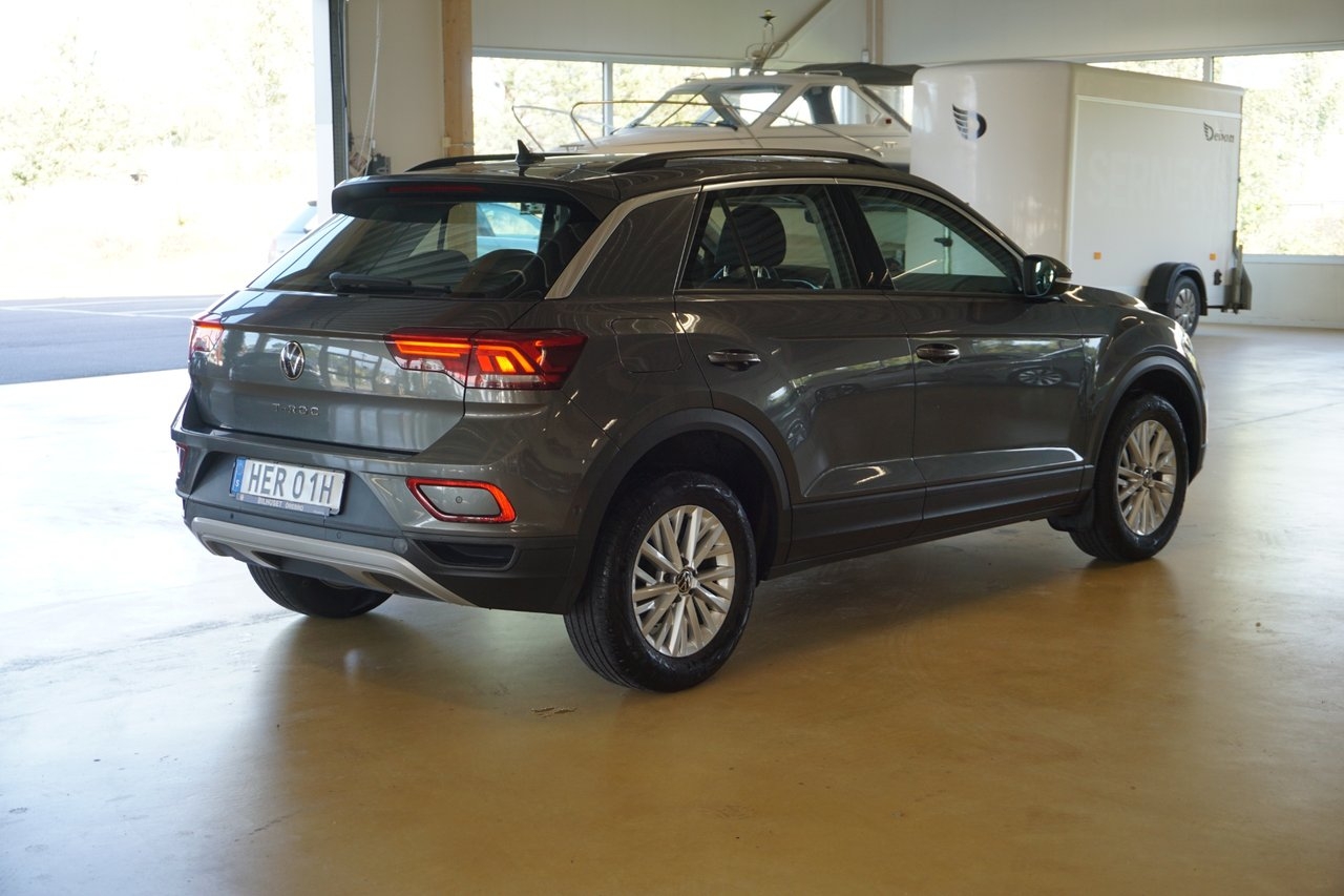 Volkswagen T-Roc 2023, bild 2/10