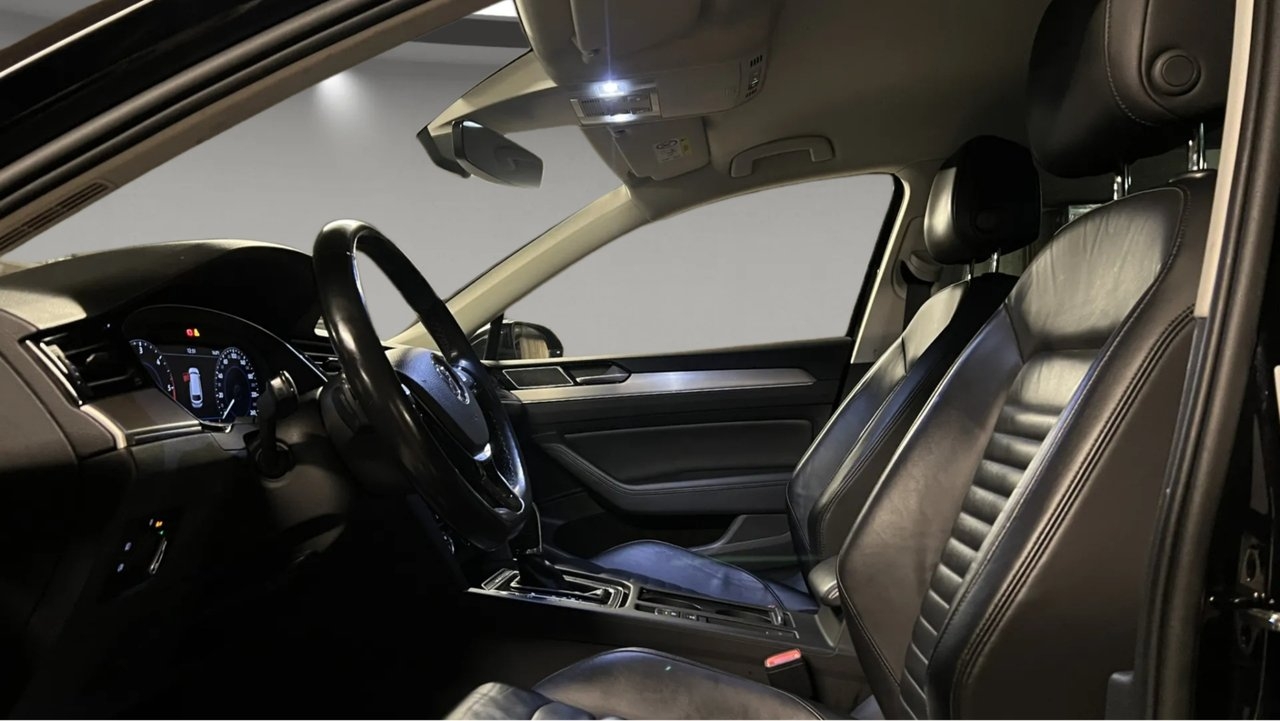 Volkswagen Passat 2019, bild 5/8