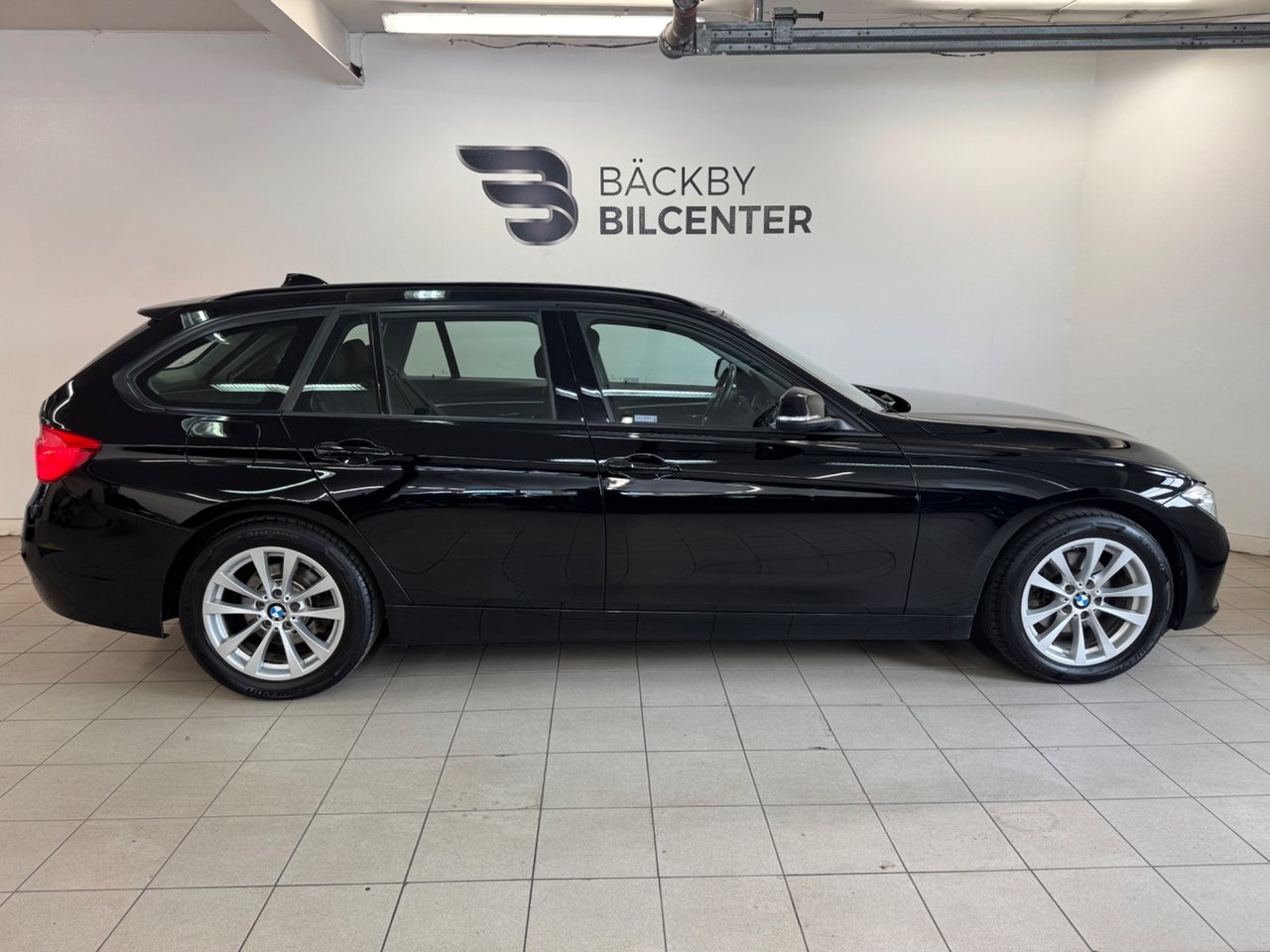 BMW 320 2016, kuva 7/10