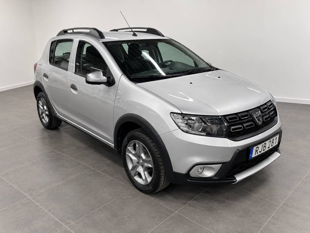 Dacia Sandero Stepway 2017, kuva 2/10