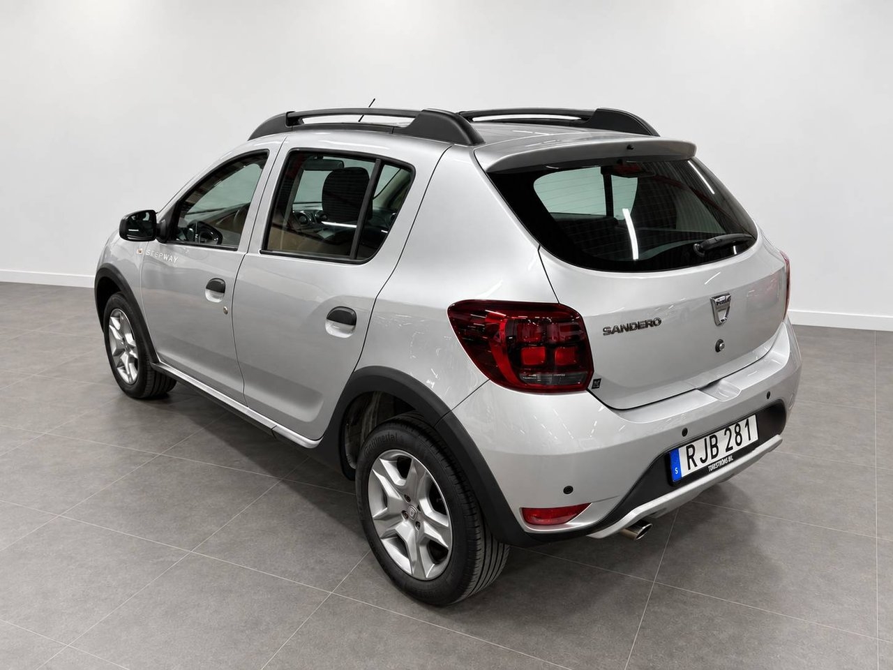 Dacia Sandero Stepway 2017, kuva 4/10