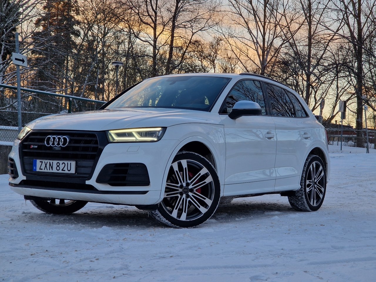 Audi SQ5 Carbon Cockpit Ambient 2018, bild 4/10