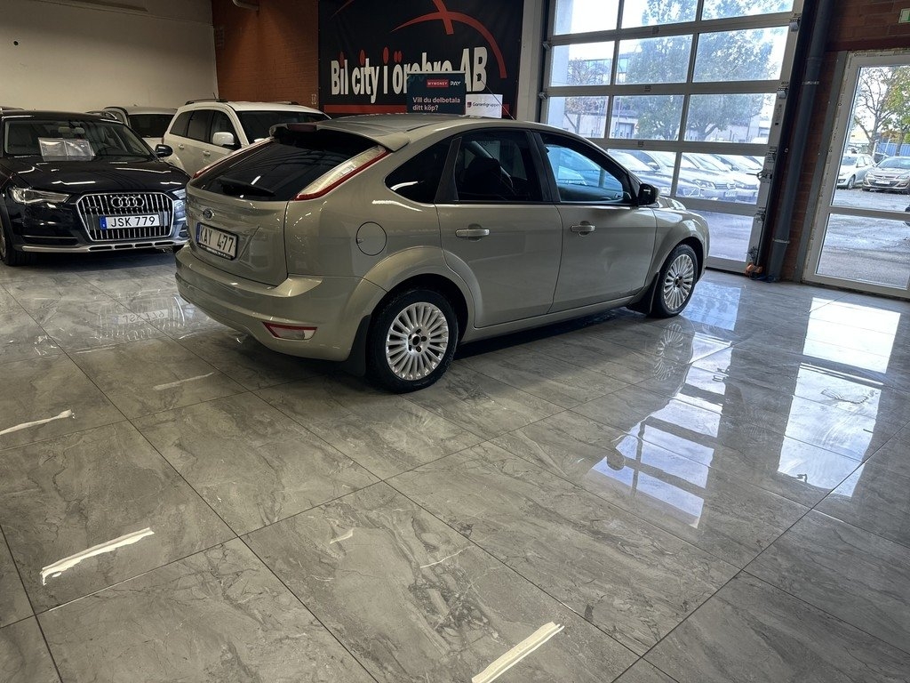 Ford Focus 2010, bild 5/10