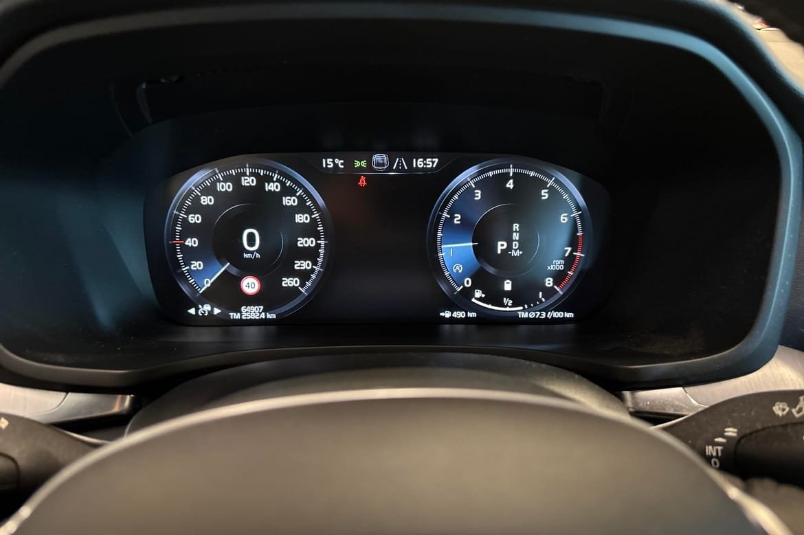 Volvo V60 B4 197hk Momentum Advance Aut 2021, bild 7/9