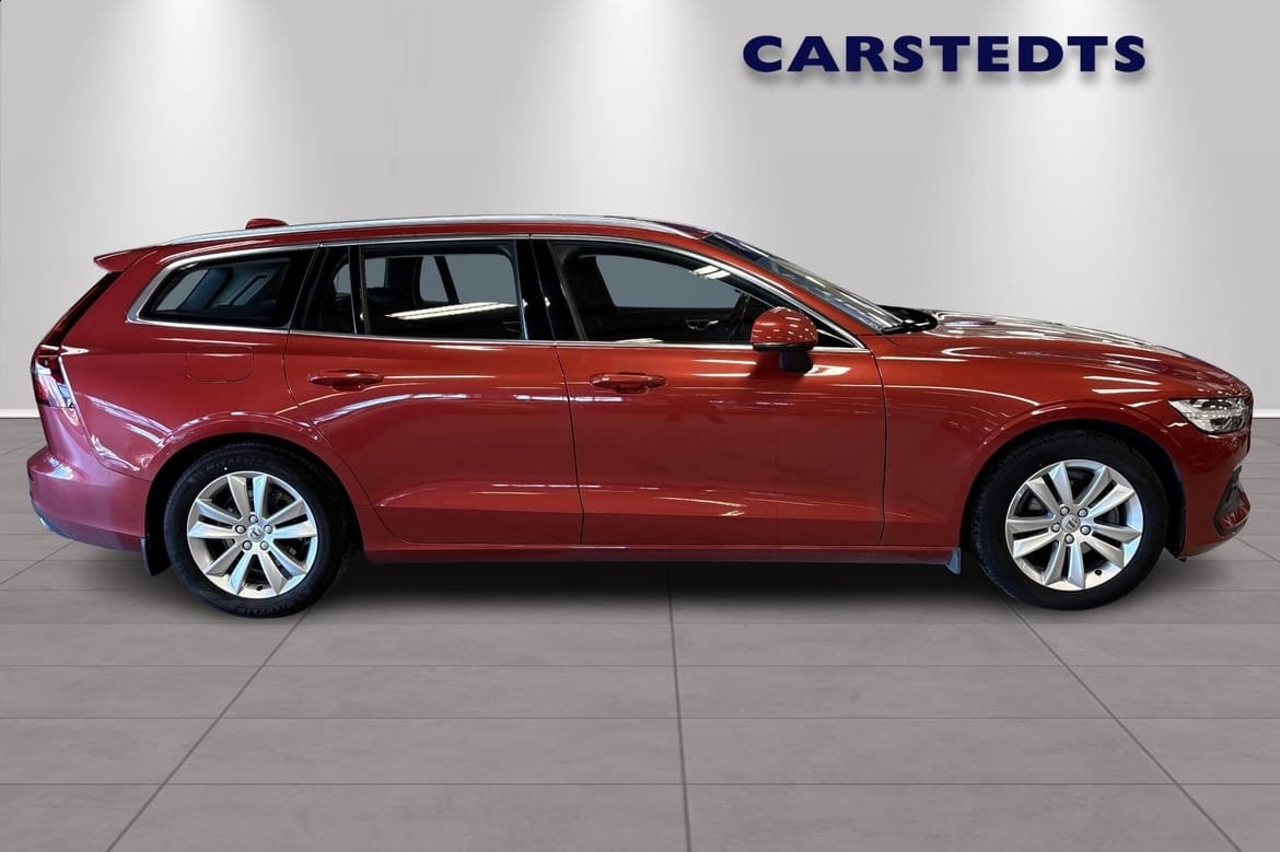 Volvo V60 B4 197hk Momentum Advance Aut 2021, bild 2/9