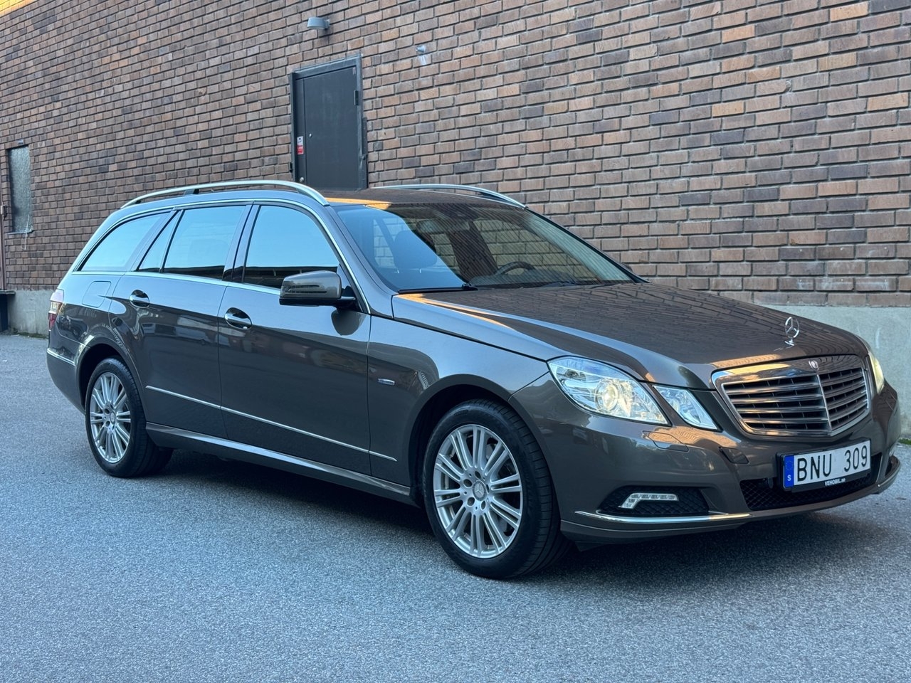 Mercedes-Benz E 2010, bild 7/10