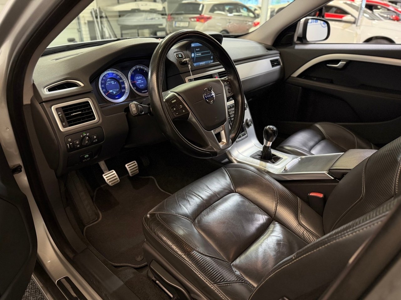 Volvo V70 D4 R-Design Dynamic Edition 2013, bild 7/10