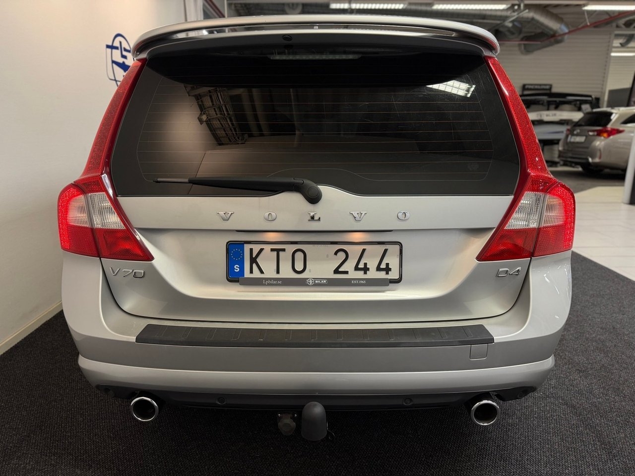 Volvo V70 D4 R-Design Dynamic Edition 2013, bild 4/10