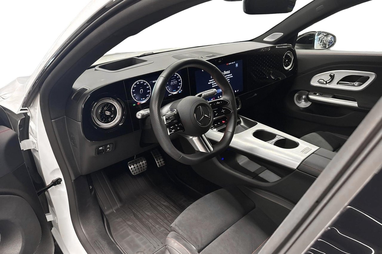 Mercedes-Benz CLA 2025, bild 6/10