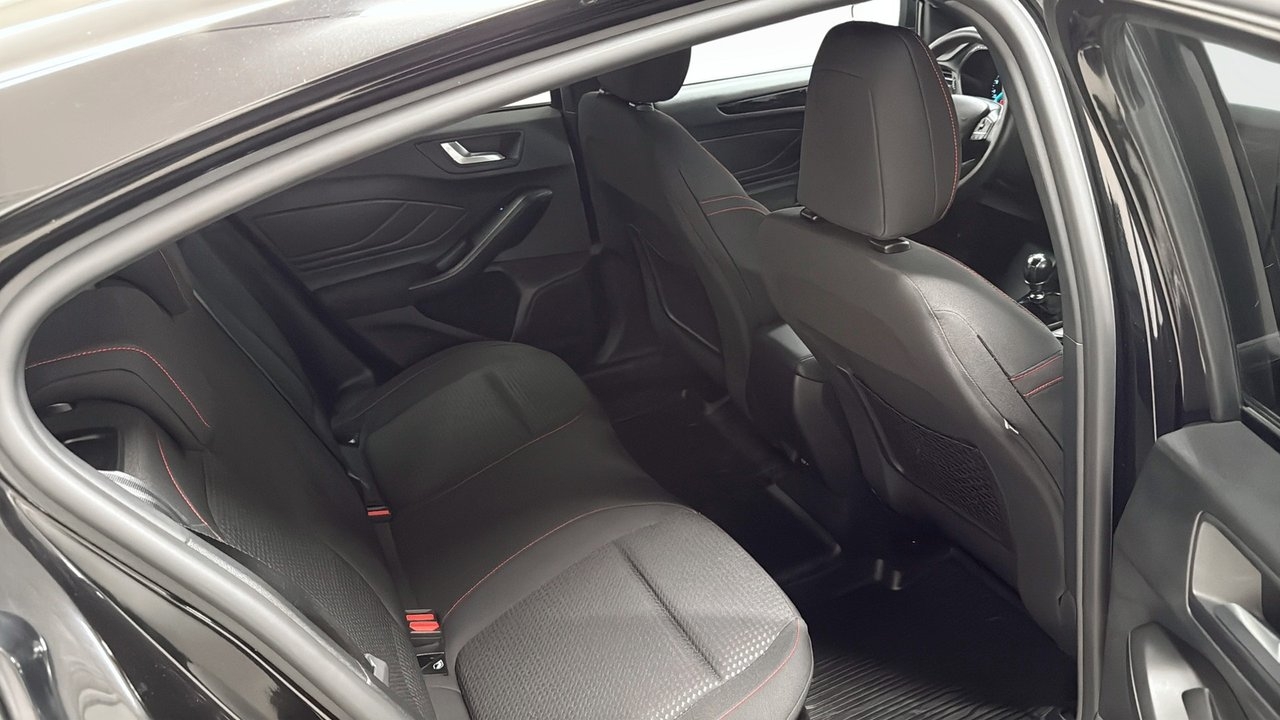 Ford Focus ST-Line 1.0 EcoBoost Nav 2022, bild 5/10