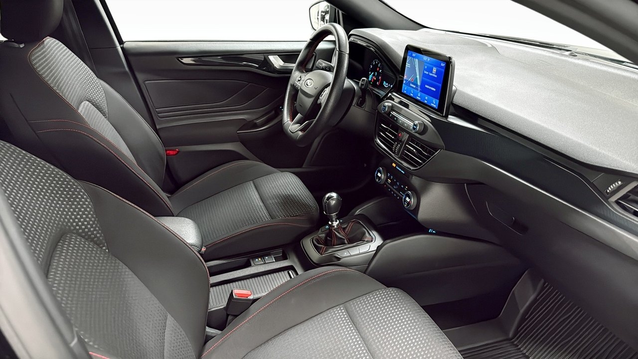 Ford Focus ST-Line 1.0 EcoBoost Nav 2022, bild 3/10