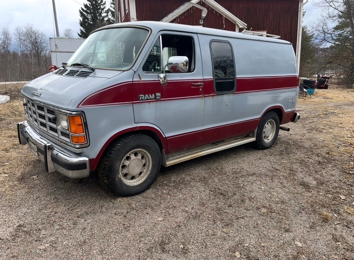 Dodge B250 Shorty 1988, bild 2/6