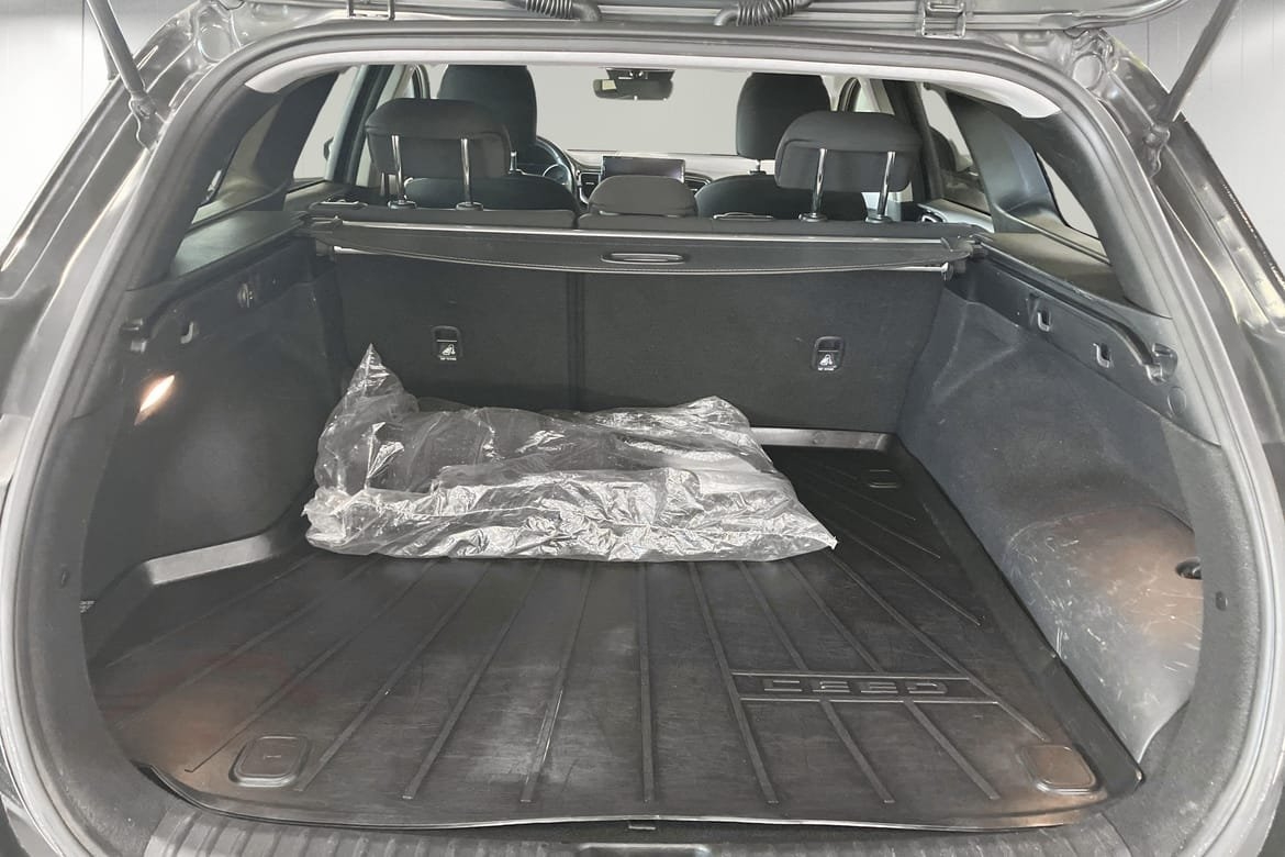 Kia Ceed SW PHEV ADVANCE 2024, bild 6/10