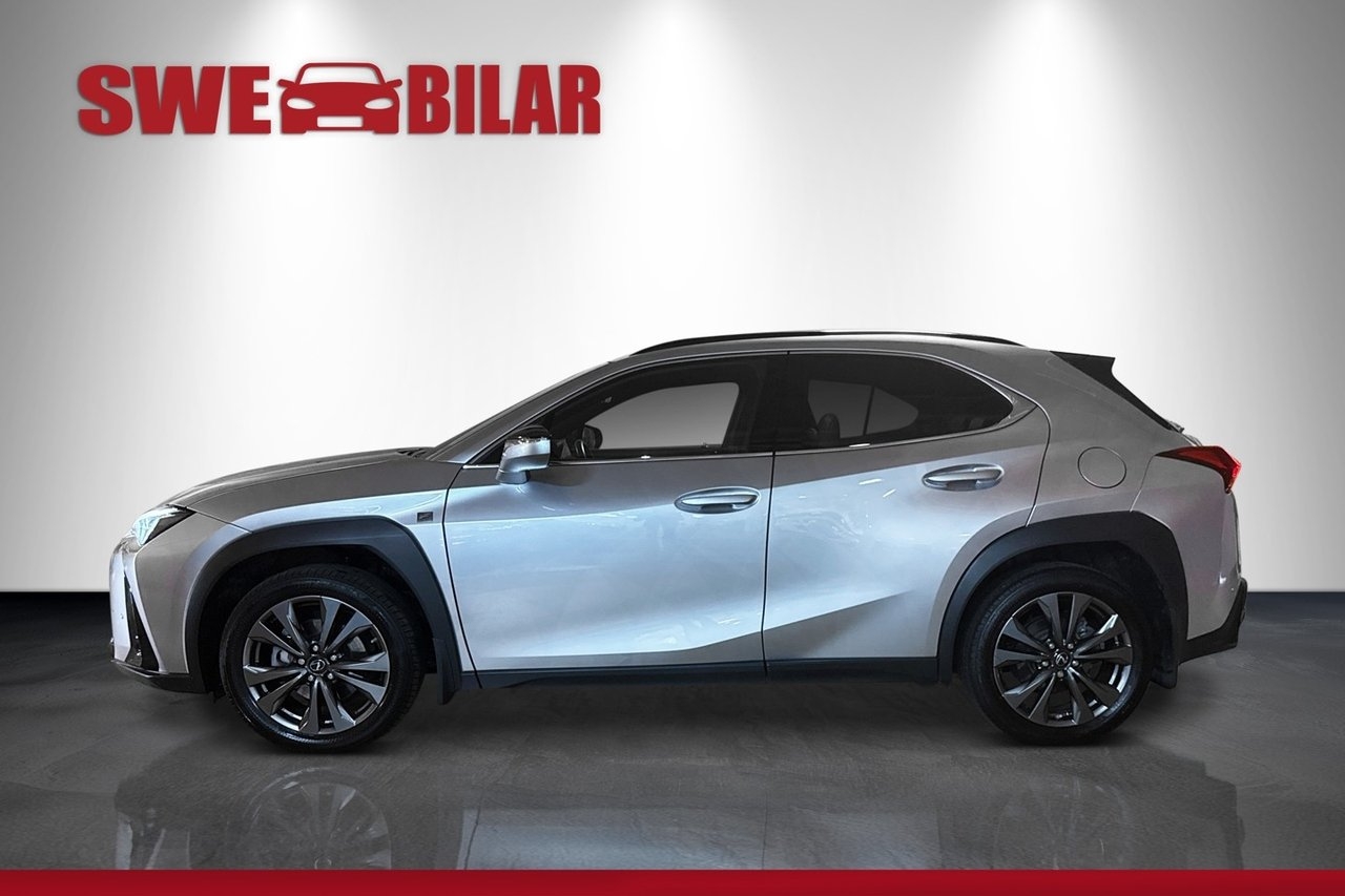 Lexus UX 2022, photo 5/10