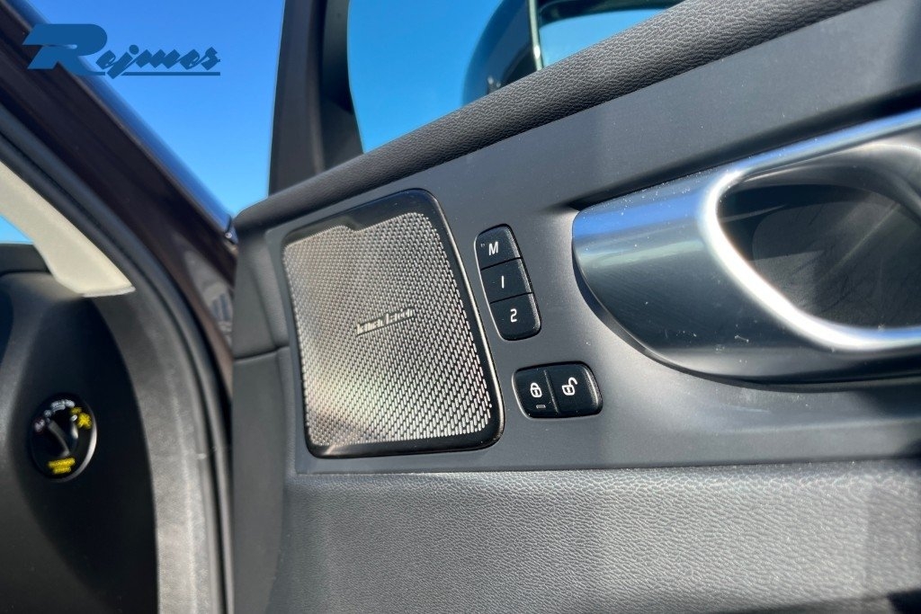 Volvo XC60 Recharge T6 Ultimate Bright 2024, bild 6/22