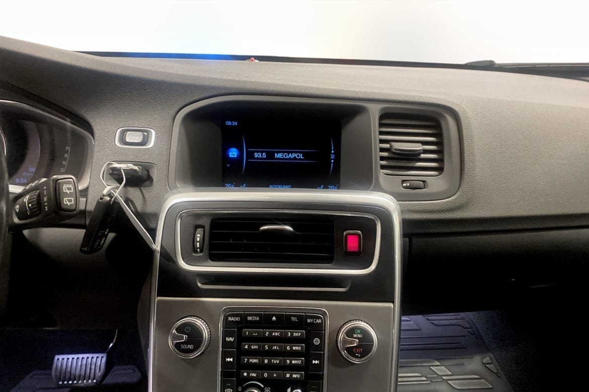 Volvo V60 D4 e Business Advanced 2017, kuva 7/10