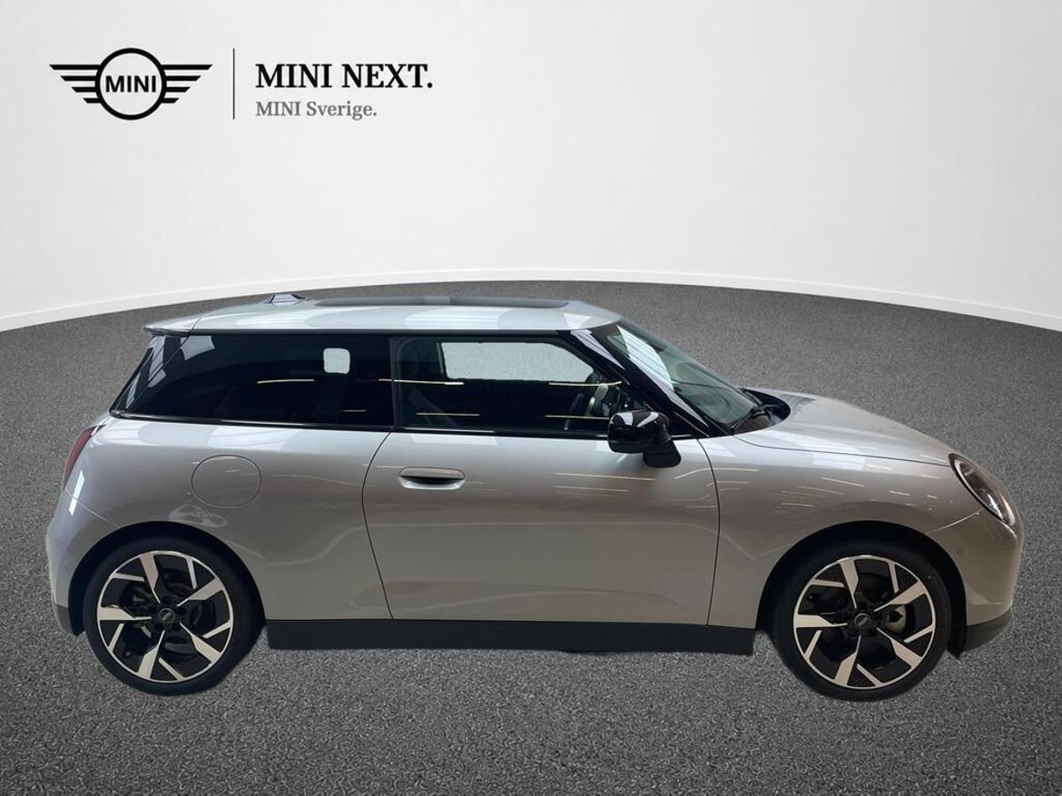 MINI Cooper SE Classic Trim, Paket XL 2024, bild 2/10