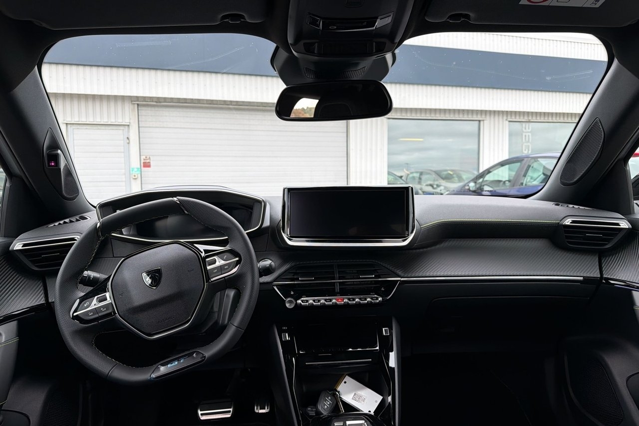 Peugeot 2008 Hybrid GT 145hk 2026, bild 6/8
