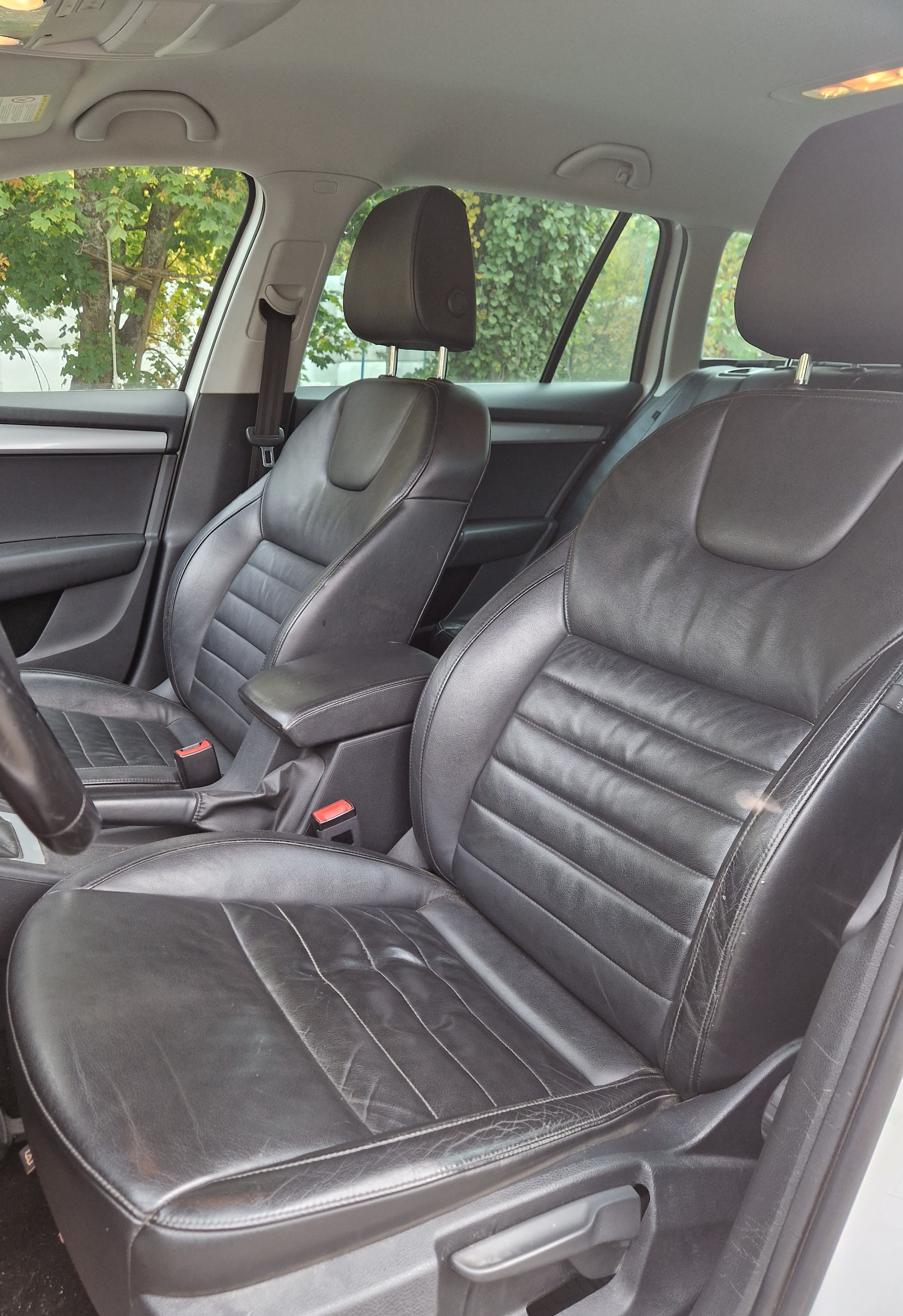Skoda Octavia Kombi 2.0 TDI 4x4 Manuell 2014, bild 5/6