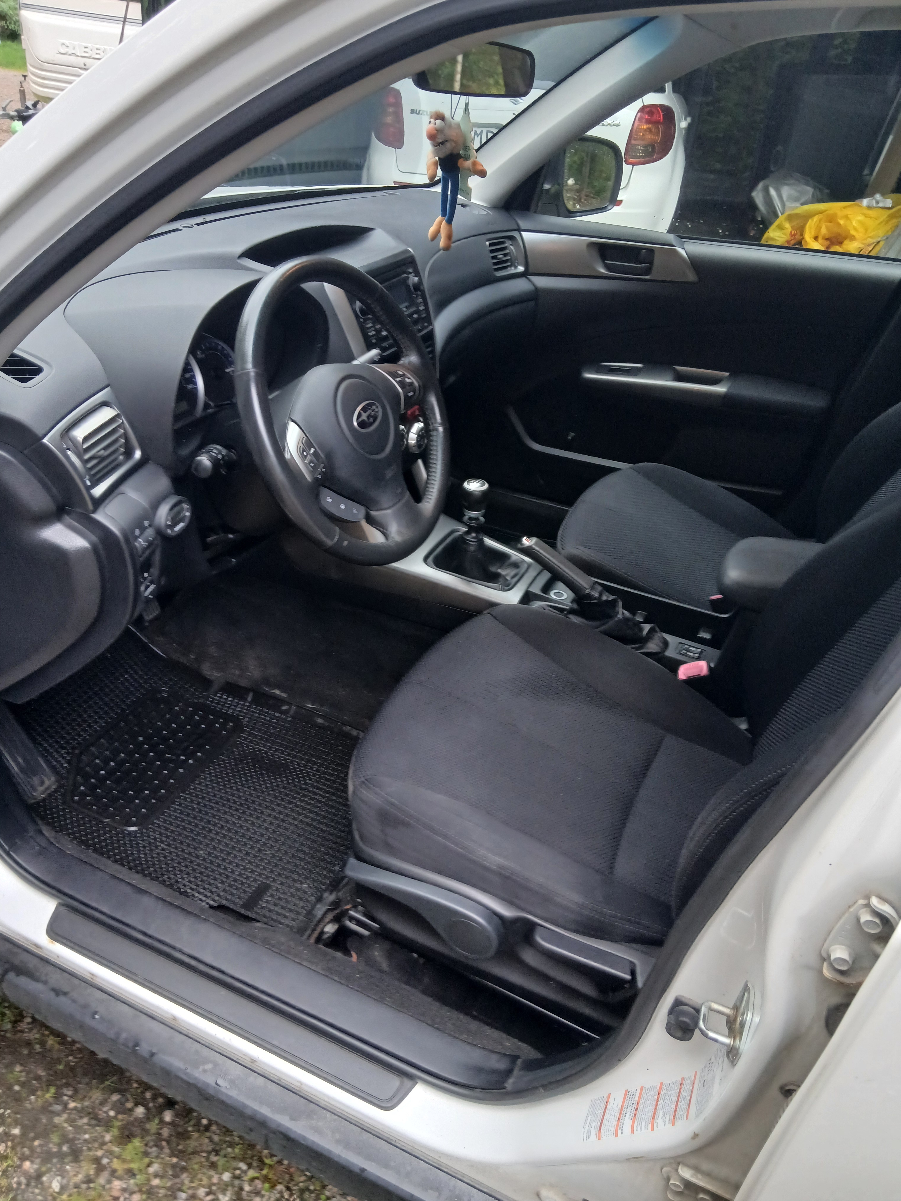 Subaru Forester 2.0 4WD Manuell 2011, bild 6/10