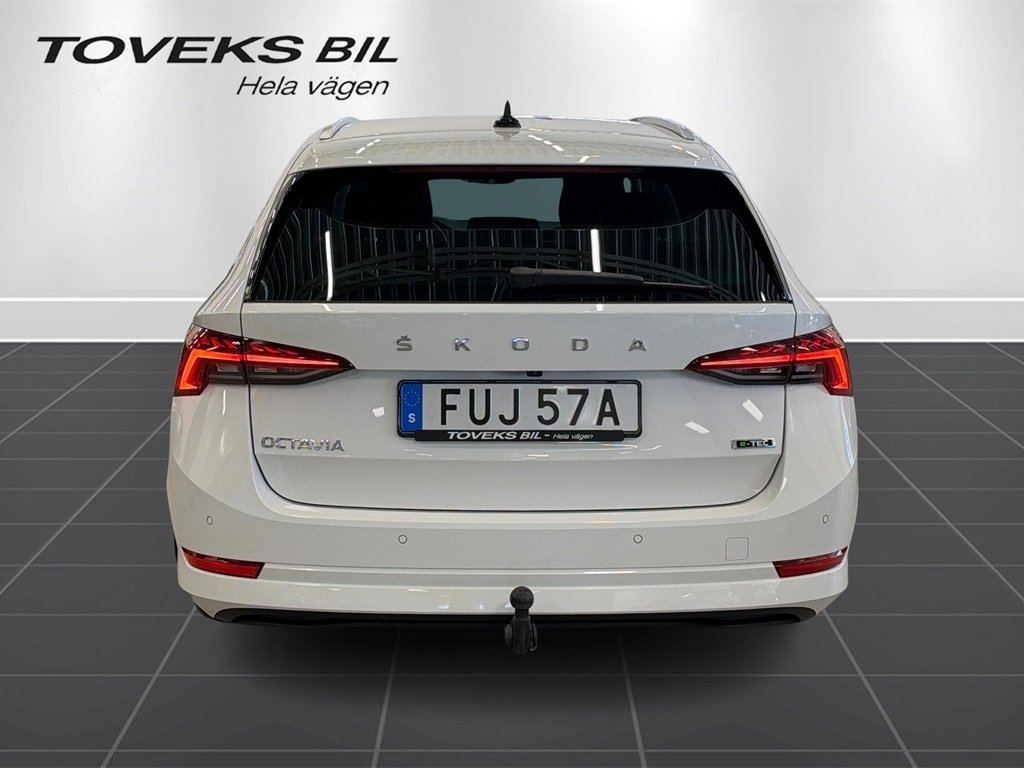 Skoda Octavia 2024, bild 4/9