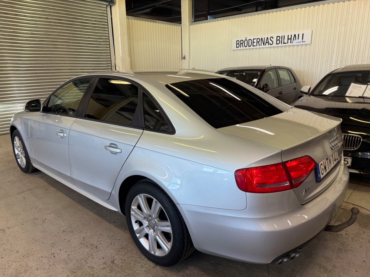 Audi A4 2008, bild 2/10