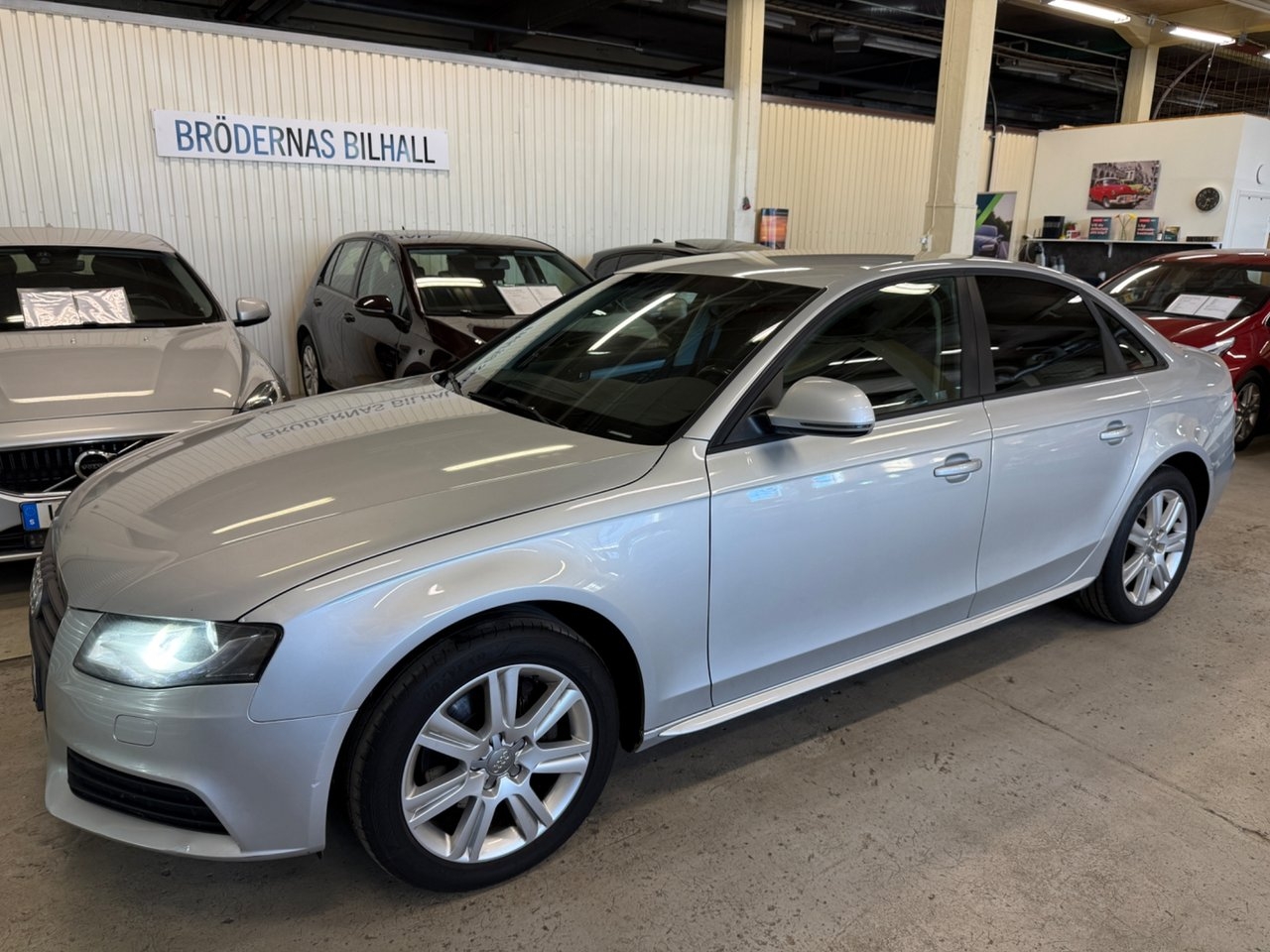 Audi A4 2008, bild 3/10