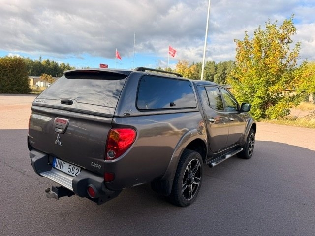 Mitsubishi L200 2012, bild 6/10