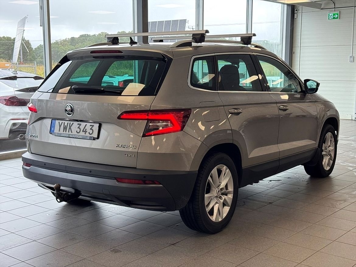 Skoda Karoq 2019, bild 3/10