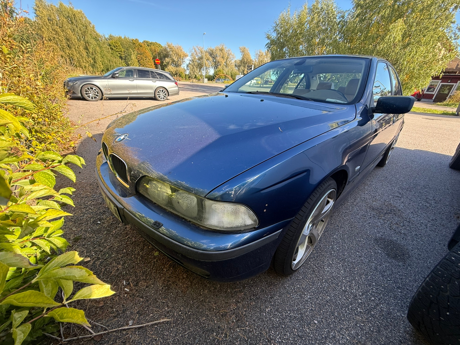 BMW 528 i Sedan Manuell 2000, bild 3/4
