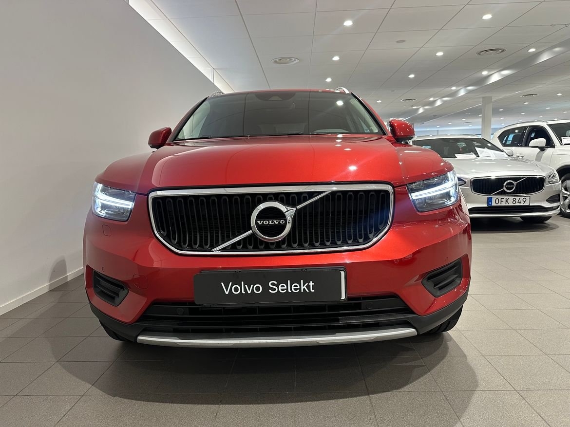 Volvo XC40 T2 FWD Momentum 2022, bild 2/10