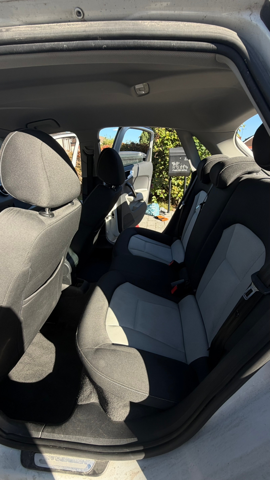 Audi A1 Sportback 1.6 TDI Manuell 2012, photo 8/8