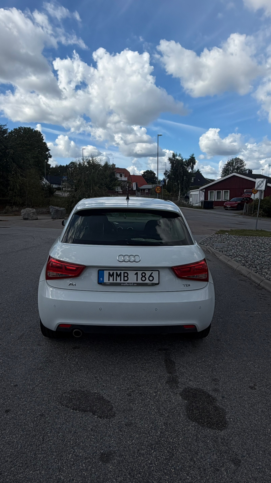 Audi A1 Sportback 1.6 TDI Manuell 2012, photo 4/8