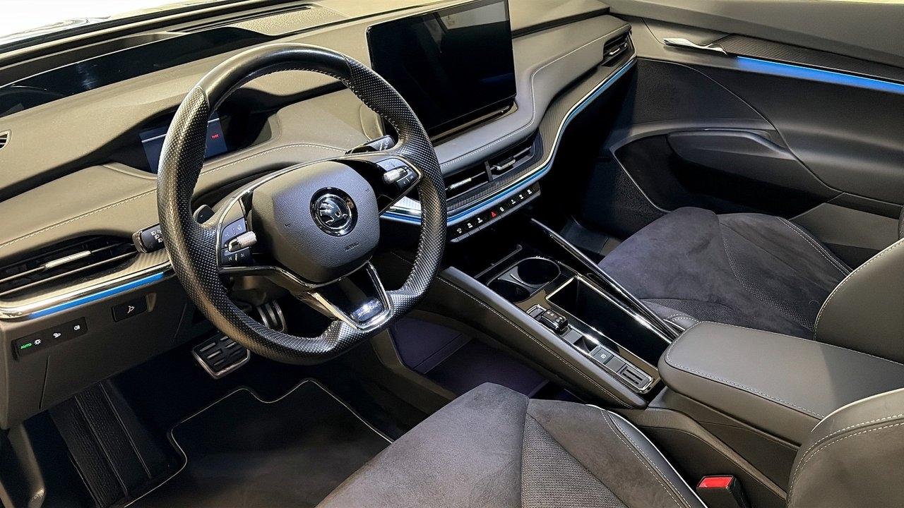 Skoda Enyaq 2023, bild 7/10