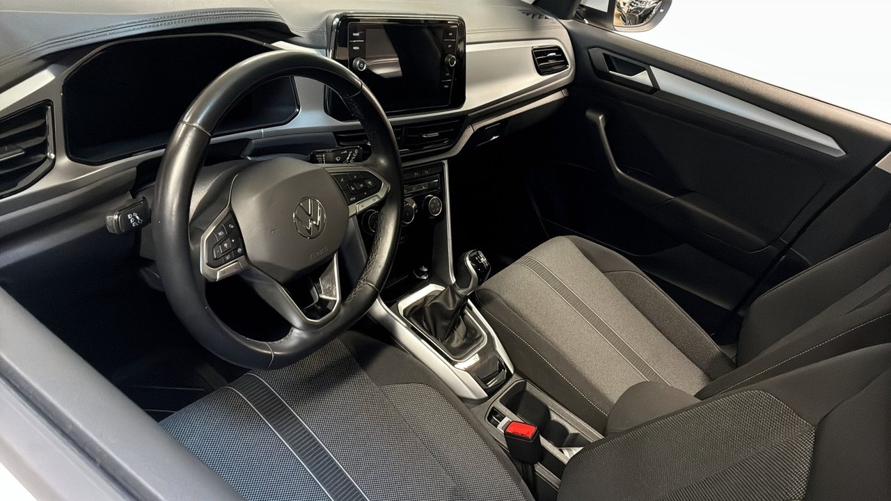 Volkswagen T-Roc 1.0 TSI 110 2023, bild 7/10