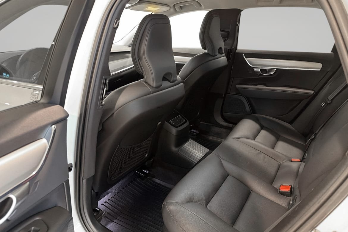 Volvo V90 Recharge T6 Core Bright 2024, bild 7/18