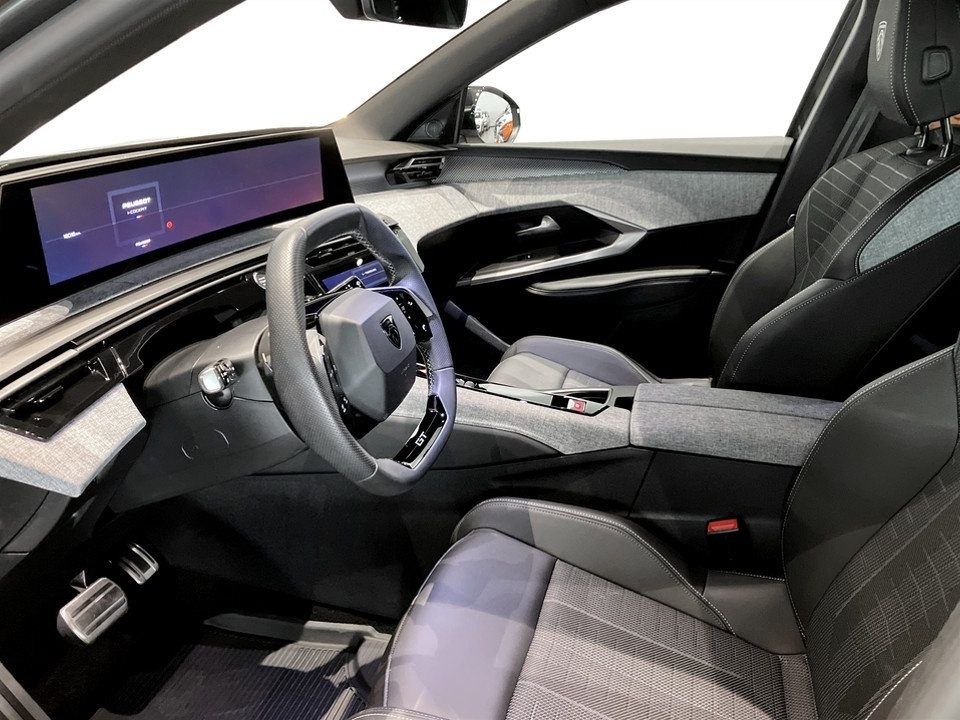Peugeot 5008 GT Hybrid 145hk Aut 7-SITS 2025, bild 4/10