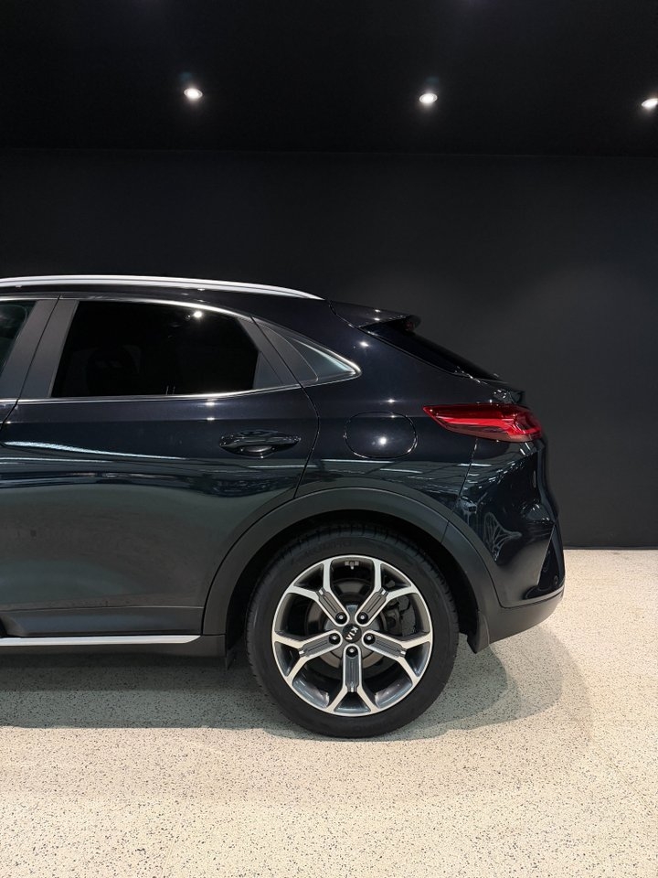 Kia XCeed Plug-in Hybrid 2020, bild 4/10