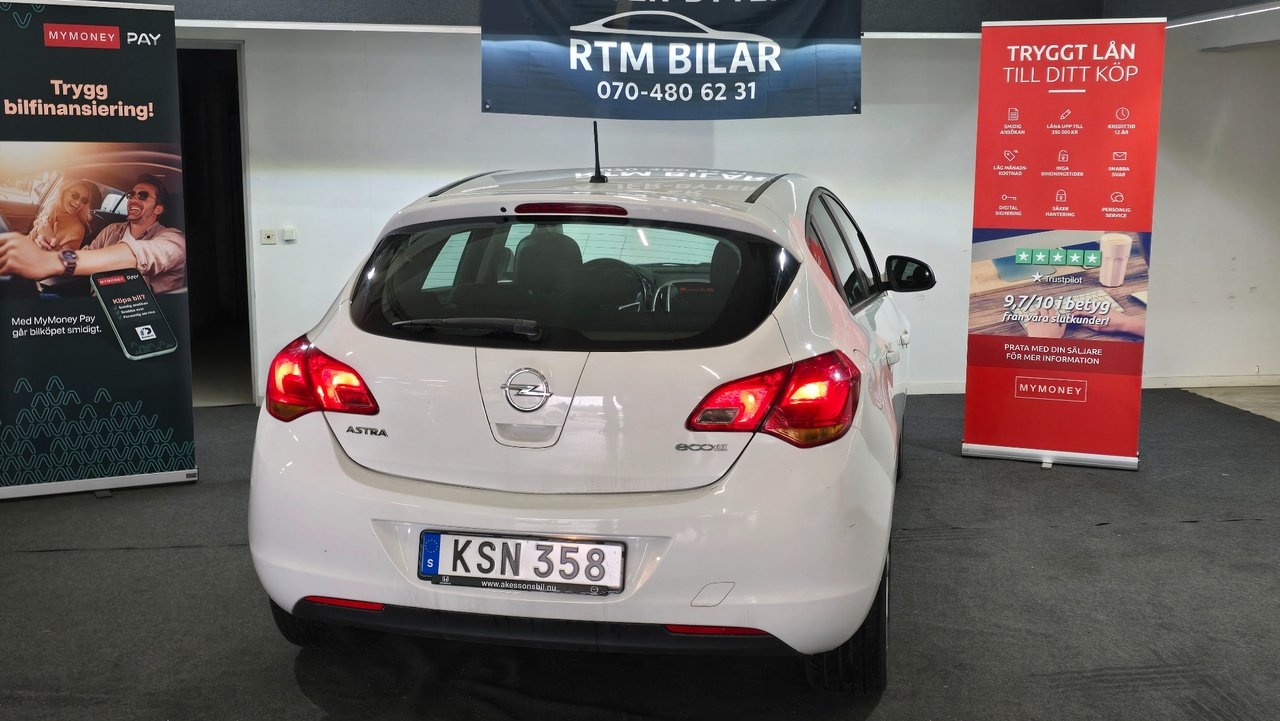 Opel Astra 2010, bild 5/10