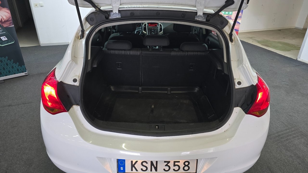Opel Astra 2010, bild 7/10