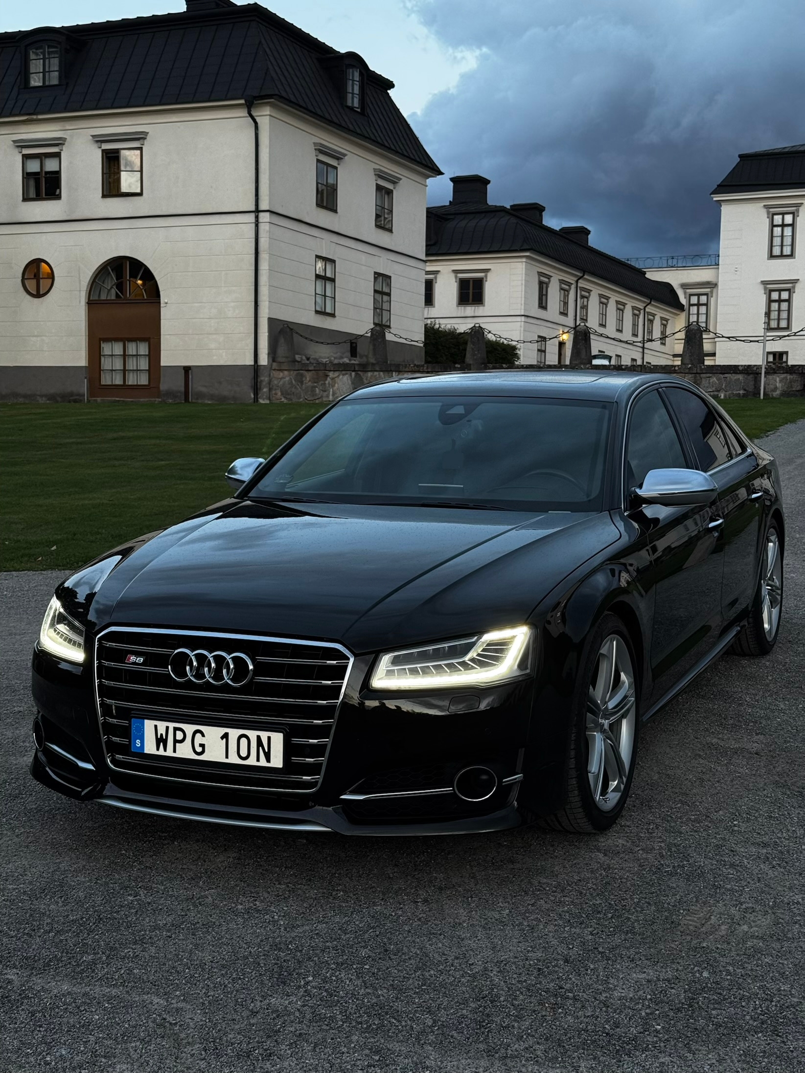 Audi S8