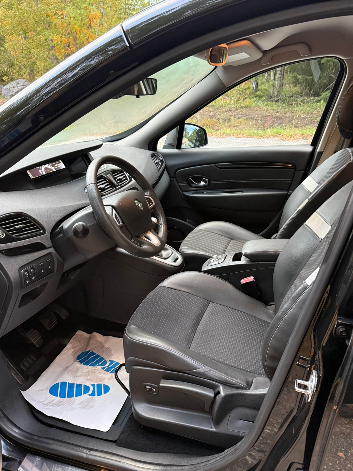 Renault Grand Scenic III 1.6 dCi Manuell 2012, bild 7/10